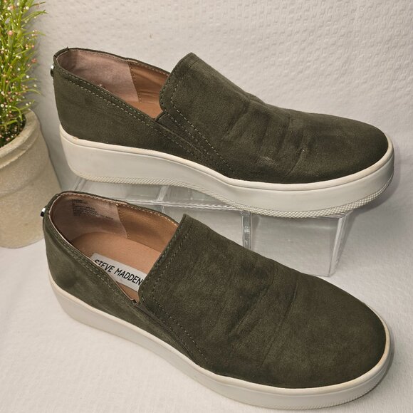STEVE MADDEN ZAYNA ARMY GREEN SLIP ON SUEDE SHOE WOMENS SIZE 8 EUC - Picture 1 of 10